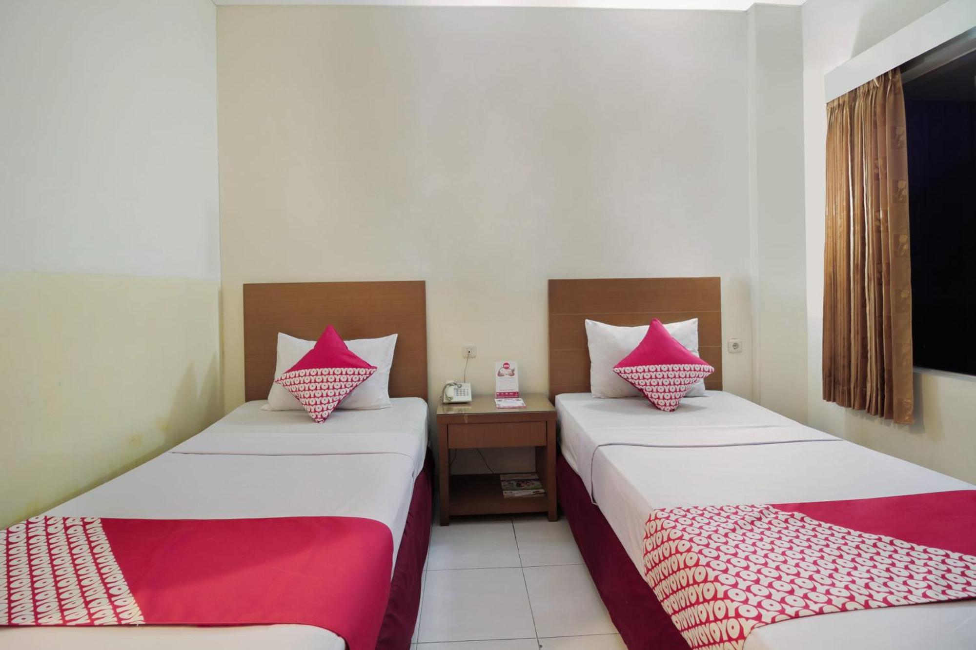 Capital O Galaxy Inn Bandung Buitenkant foto