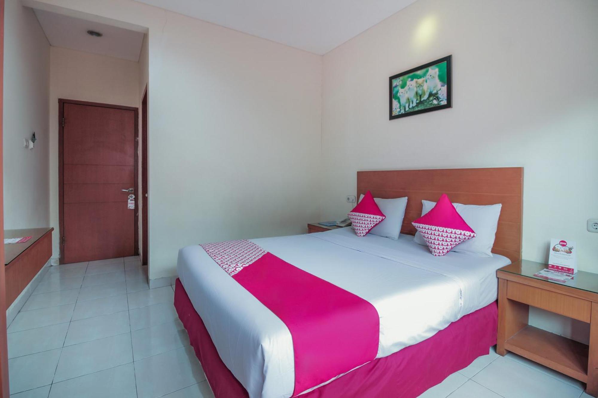 Capital O Galaxy Inn Bandung Buitenkant foto